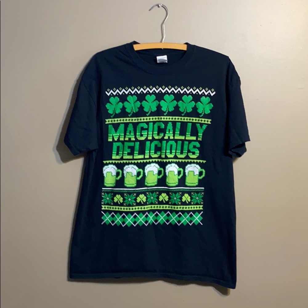 St. Patrick's Tee Black in Large